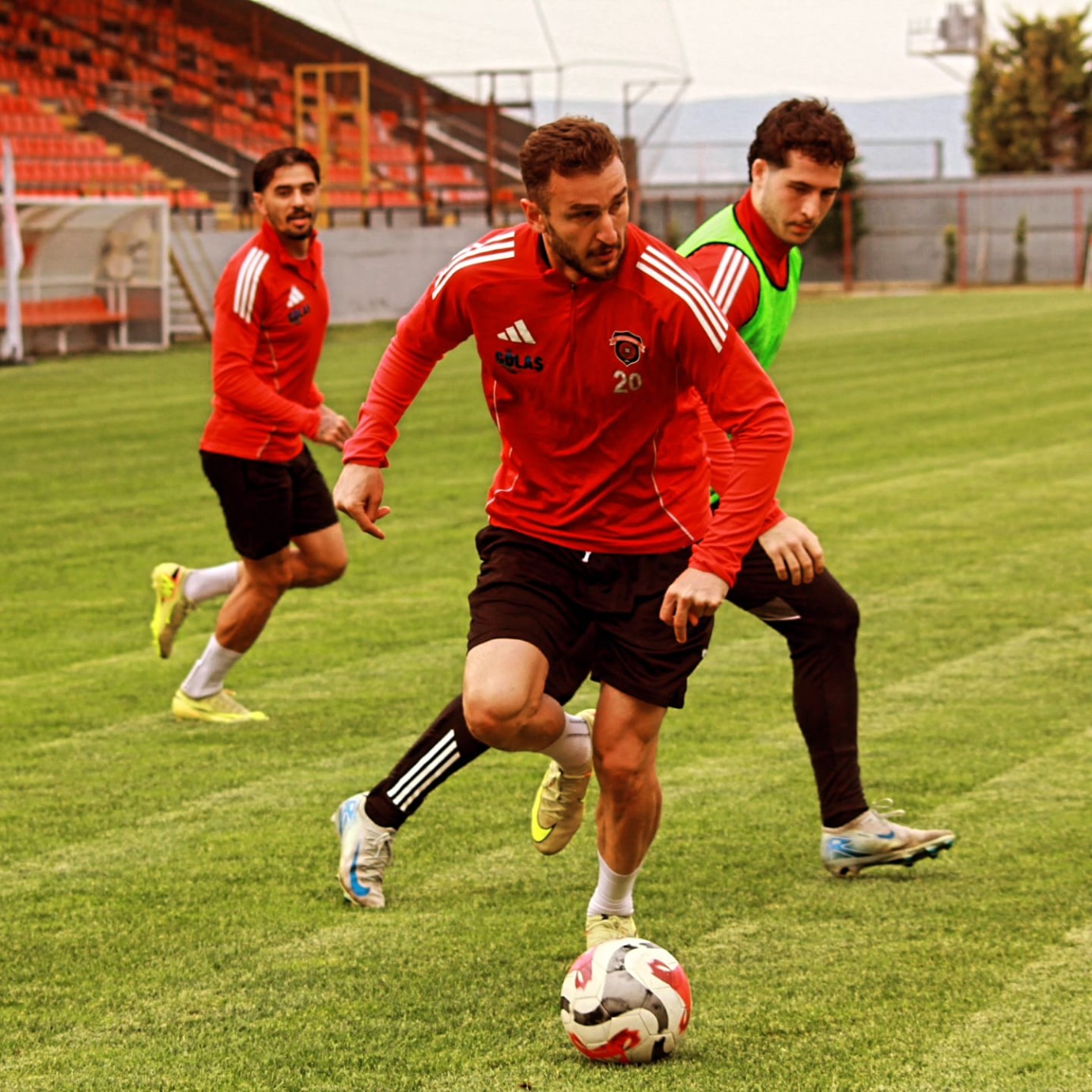 GÖLCÜKSPOR’DA PLAY-OFF MESAİSİ SÜRÜYOR